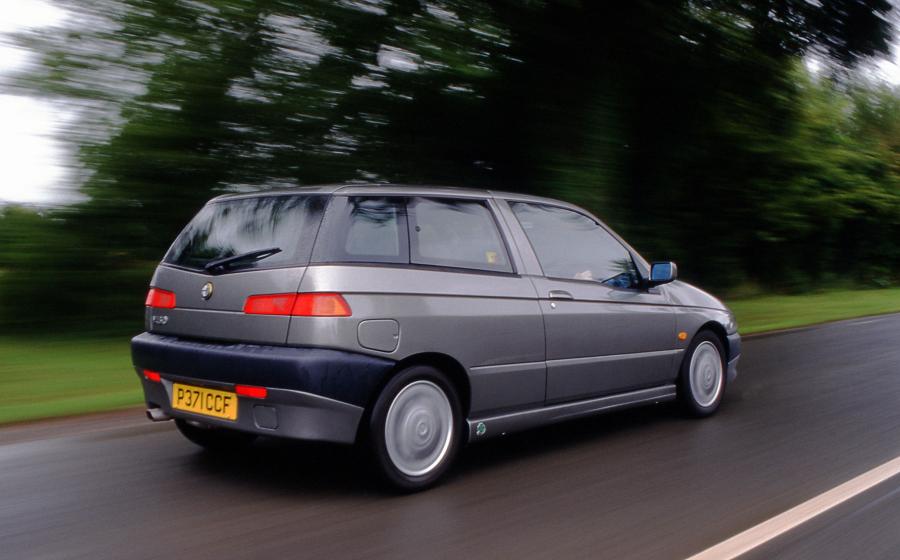  Alfa Romeo 145 Cloverleaf 1996 года  (фото 3 из 5)